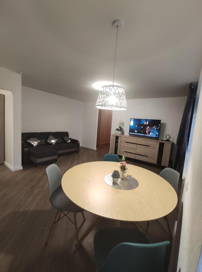 Cozy Stay In Unique Town - Kedainiai Bagian luar foto